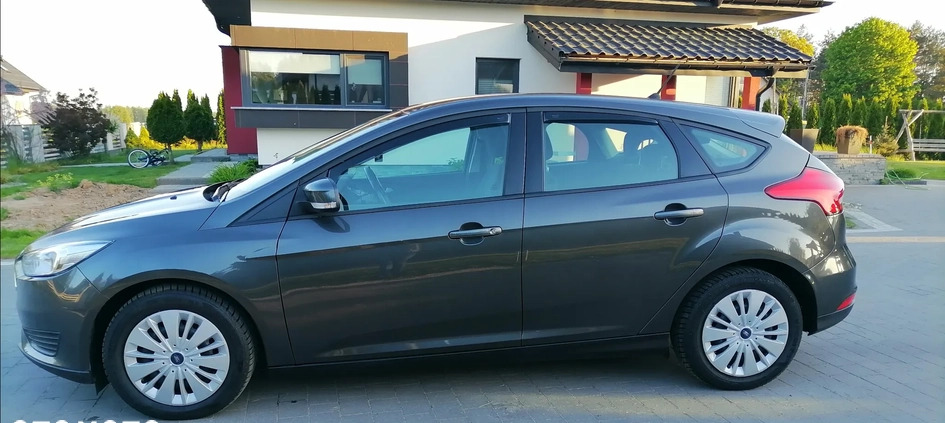 Ford Focus cena 36999 przebieg: 98000, rok produkcji 2018 z Siemiatycze małe 154